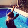 alegria en la piscina 10547419_10152641105174497_3413439695269585567_n_9a1982d39545fa2dfa48b9a94f820e59.jpg