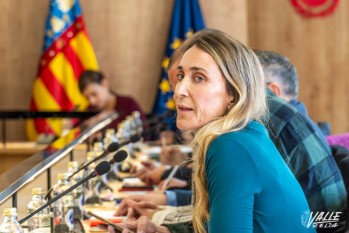 Cristina Rodríguez ha defendido en valenciano su oposición a la supresión de aulas de la EOI | Nando Verdú.