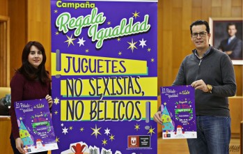 La edil Alba García y el alcalde Rubén Alfaro han presentado esta campaña | Jesús Cruces.