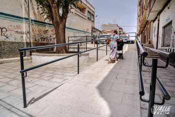 La rampa conecta dos calles | Nando Verdú.