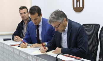 El CEE firma un convenio con el Ayuntamiento para sufragar sus actividades deportivas