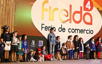 Desfile de moda infantil en el escenario de Firelda | Jesús Cruces.