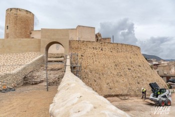 Imagen de trabajos en el palacio condal de Elda de Elda | Nando Verdú.