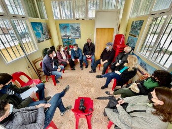 El barrio pide una asociación de vecinos, pues ahora usan un almacén. 