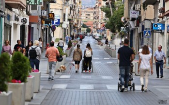 La calle quedó cortada al tráfico rodado durante parte del fin de semana | Jesús Cruces.