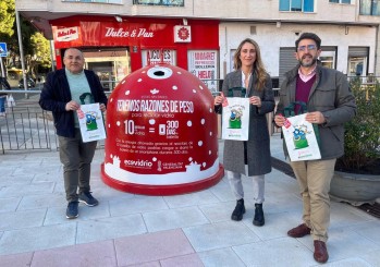 Uno de los contenedores está ubicado en la calle Jaime Balmes, frente al Mercado Central. 