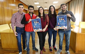 Jóvenes Socialistas de Elda recoge juguetes para los 60 niños que atiende Cruz Roja 