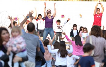 Los pequeños disfrutaron con distintos bailes y actuaciones | Jesús Cruces.
