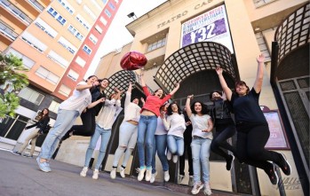 Alumnos del IES Valle de Elda se han sumado a la causa haciendo juegos y actividades | Jesús Cruces.