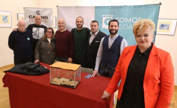 Soler en primer término, junto al resto del partido | Jesús Cruces.