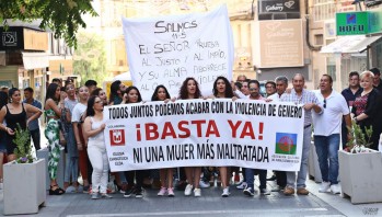La marcha recorrió la calle Juan Carlos I al grito de 