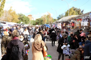 Cada año miles de personas visitan la Feria de la Inmaculada. 