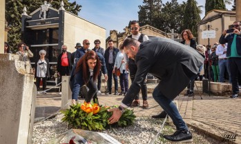 El cementerio ha acogido el homenaje a los eldenses.