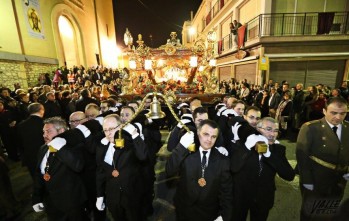 La Cofradía del Santo Sepulcro necesita costaleros para la salida procesional