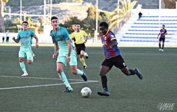 El Eldense ha plantado cara al líder, al Barça B | Jesús Cruces.