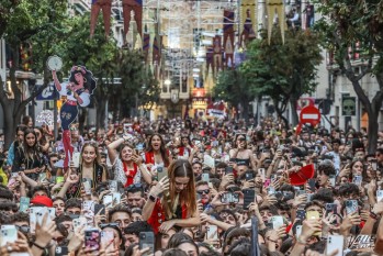 La calle Colón volverá a llenarse de público | Archivo Valle de Elda. J.C. 