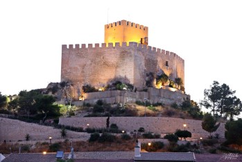 El Castillo es el punto más alto del casco urbano de Petrer.