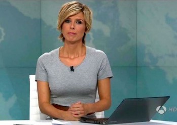 María José Sáez presenta desde 2013 el informativo matinal de Antena 3.