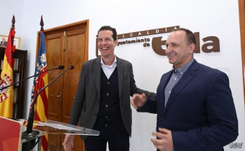 Martínez Dalmau junto a Alfaro durante la rueda de prensa.