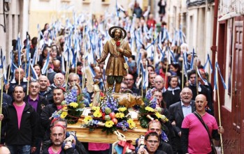 El Santo fue trasladado en romería  | Jesús Cruces.