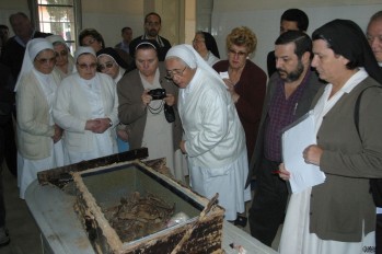 Arcángela fue exhumada para trasladar sus restos a la iglesia de Santa Ana en 2002 | Jesús Cruces.