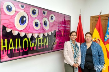 La edil de Comercio, Sílvia Ibáñez, y la presidenta de AEDE, Rocío Vera, han informado de todos los detalles | Nando Verdú. 