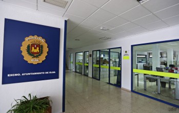 La labor de la Policía Local permitió la localización y detención del hombre | Jesús Cruces.