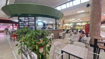Imagen renovada del restaurante-cafetería.