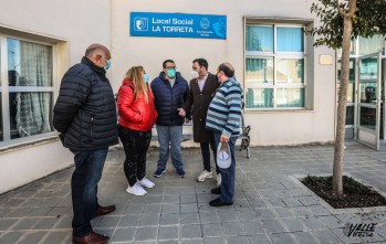 El PP visitó ayer el barrio La Torreta | J.C.