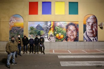El mural ya luce en la calle Luis Chorro.