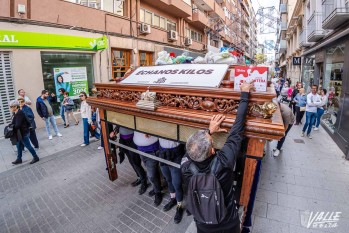 El ensayo solidario les permite recoger alimentos | Nando Verdú.
