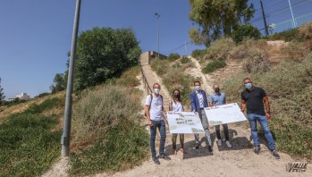 El arquitecto municipal, José Ángel de la Fuente, la arquitecta Ana Pérez Hellín, Rubén Alfaro, alcalde de Elda, Javier Rivera, edil de Participación Ciudadana, y José Antonio Amat, edil de Servicios Públicos Sostenibles