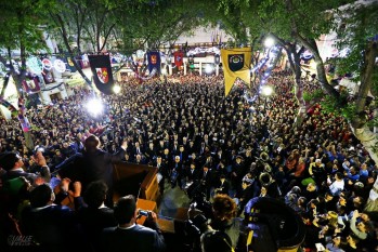 Los petrerenses llenaron la Plaza de Baix y alrededores | Jesús Cruces.