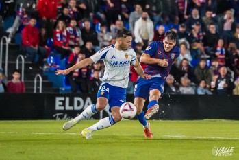Los azulgranas no han podido sumar ante el Zaragoza | Nando Verdú. 