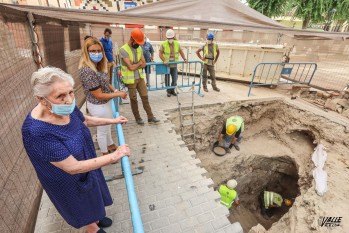 Carmen Montesinos ha visitado con emoción las obras del refugio. 