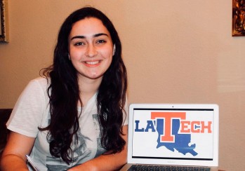 La joven tenista Ana Jover consigue una beca para jugar en Estados Unidos