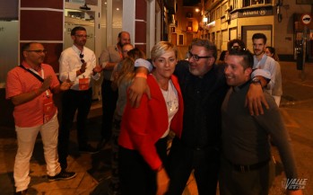 Fini Martínez, Francisco Mateos y Víctor Sales en la noche de elecciones de 2019.