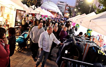 Miles de personas se acercan durante el fin de semana a la Plaza Castelar para disfrutar de Firelda | Jesús Cruces.