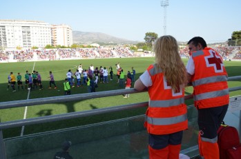 Dispositivo de Cruz Roja durante un partido del Eldense.