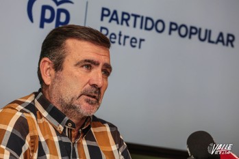 El edil popular Javier García ha explicado las razones de su partido | J.C.