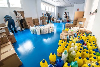 La recogida de productos ha empezado hoy | Nando Verdú.