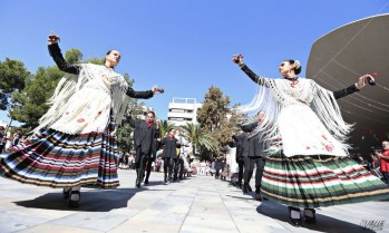 La Falquitrera ha realizado sus tradicionales danzas ante un numeroso público | Jesús Cruces.