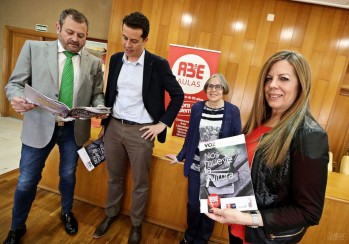 Aulas de la Tercera Edad transforma su boletín anual en una revista para ofrecer mayor información
