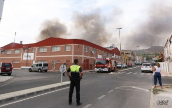 El humo era visible a mucha distancia.