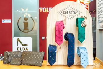 La nueva gama de productos ensalza el calzado eldense | Nando Verdú.