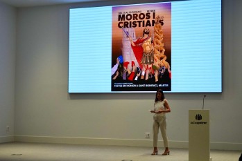 Rocío Payá fue la presentadora del acto | Mario Lorenzo - Gabinete de Comunicación del Ayuntamiento de Petrer.