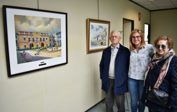 La familia Guillén Poveda dona un cuadro al Ayuntamiento de Petrer