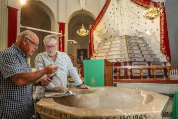 Santa Ana ya tiene el altar instalado para celebrar las Fiestas Mayores | J.C.