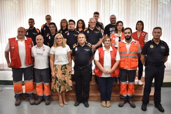 Petrer reconoce la solidaridad de Cruz Roja y Protección Civil con la Vega Baja
