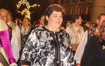 Imagen de Ana María Sánchez en el acto del pregón de Fallas de 2013.